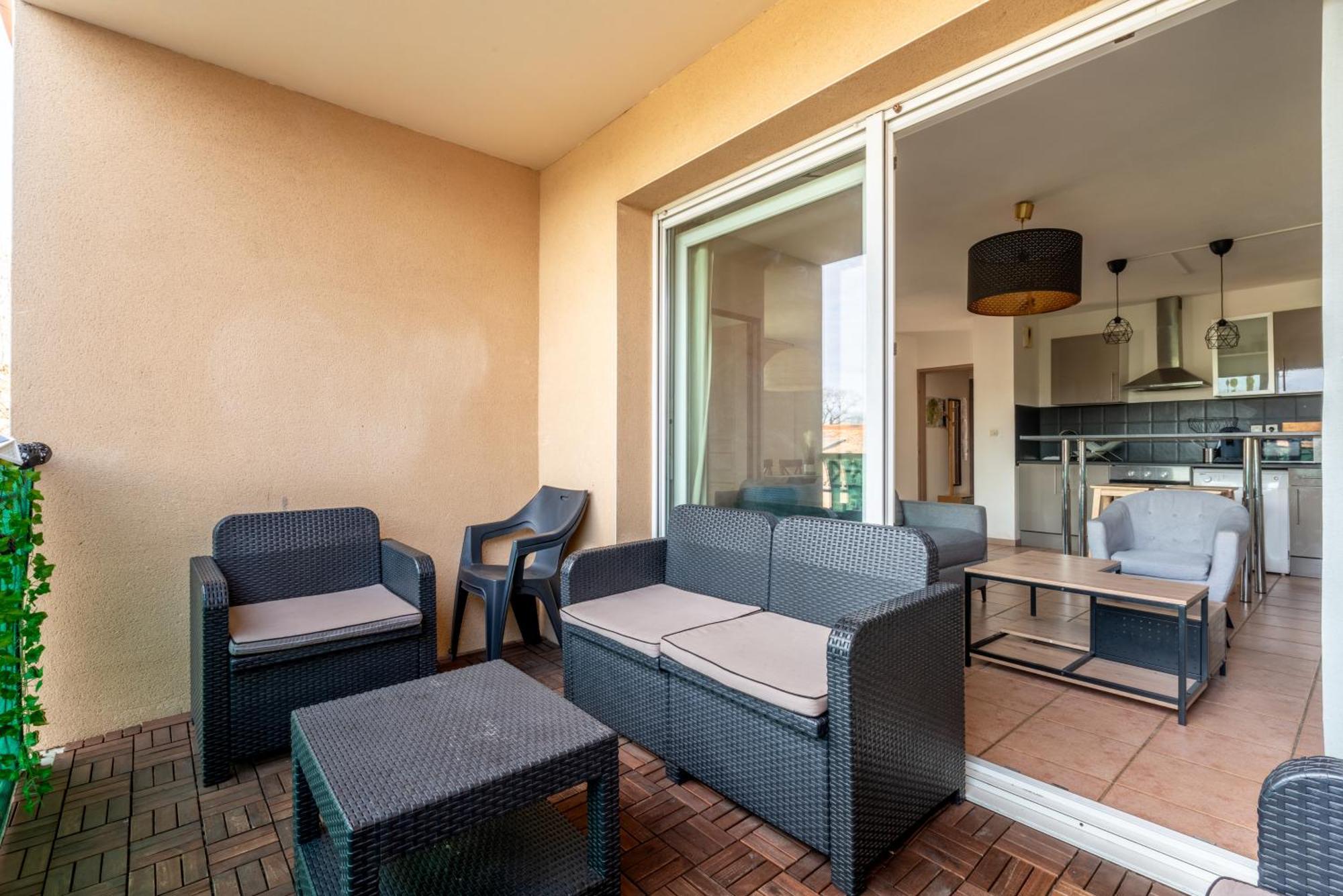 L'Ecrin Jardin Des Remparts - Parking Prive - Terrasse Apartamento Carcassonne Exterior foto